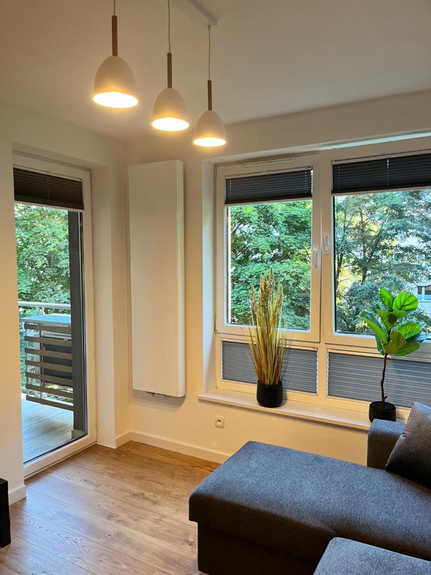 Apartament Julia 1-4 Os Starowapiennikowa 42A Z Balkonem Ze Sniadaniem Kontynentalnym キェルツェ エクステリア 写真